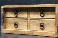 素朴な面持ちある開き戸付き変わり小箪笥　DC8179