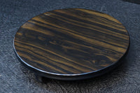 小サイズ!! 三本脚で趣きある縞黒檀の丸型置台　DC8182