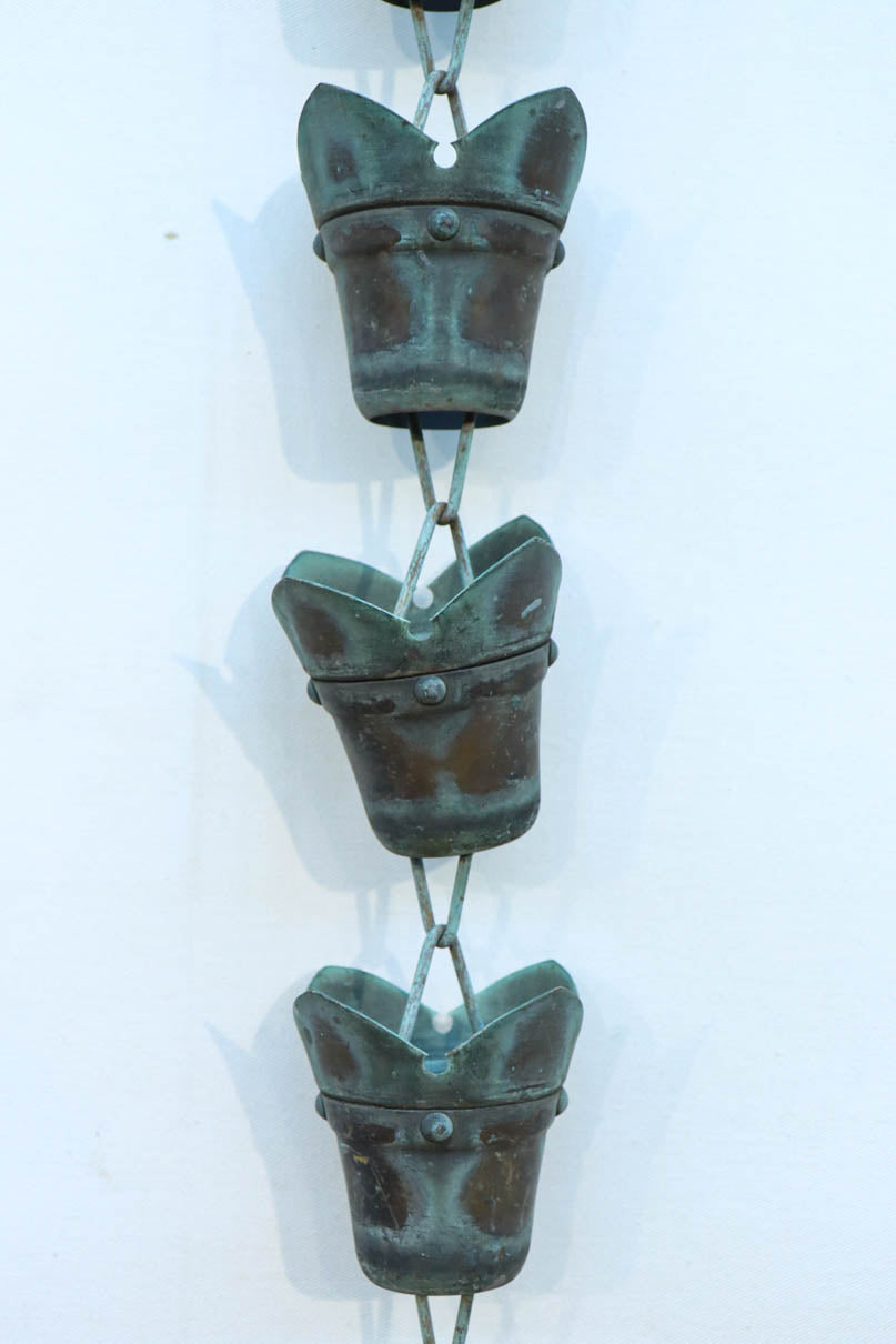 時代の風合いを纏った蕾のような鎖樋　DC8186