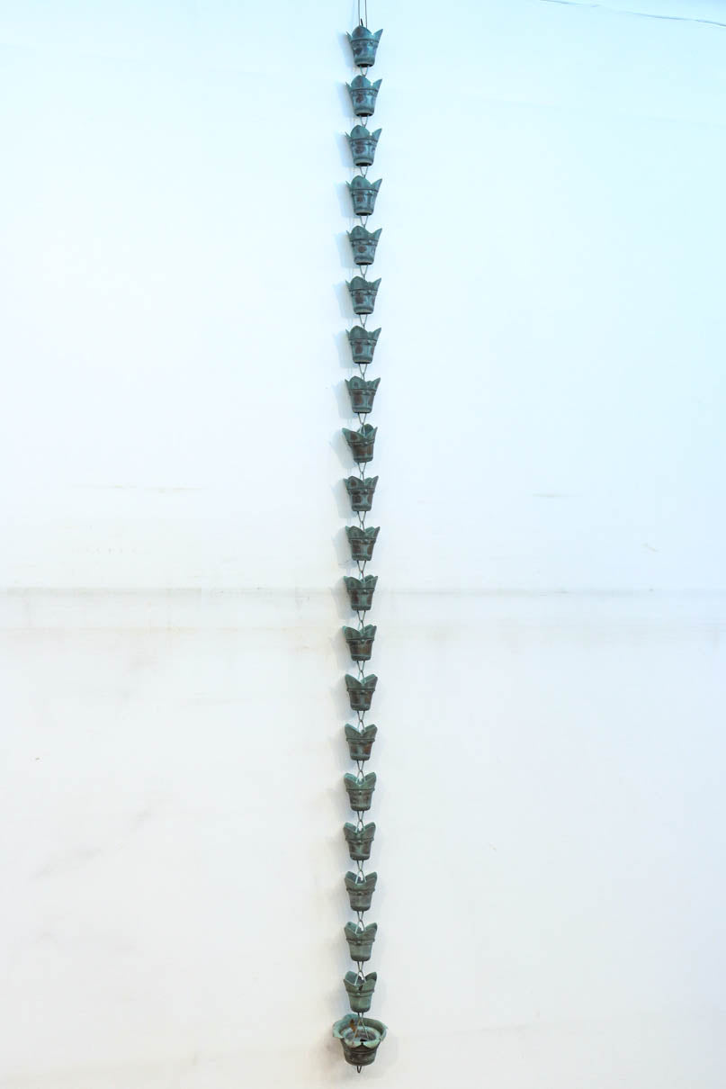 時代の風合いを纏った蕾のような鎖樋　DC8186