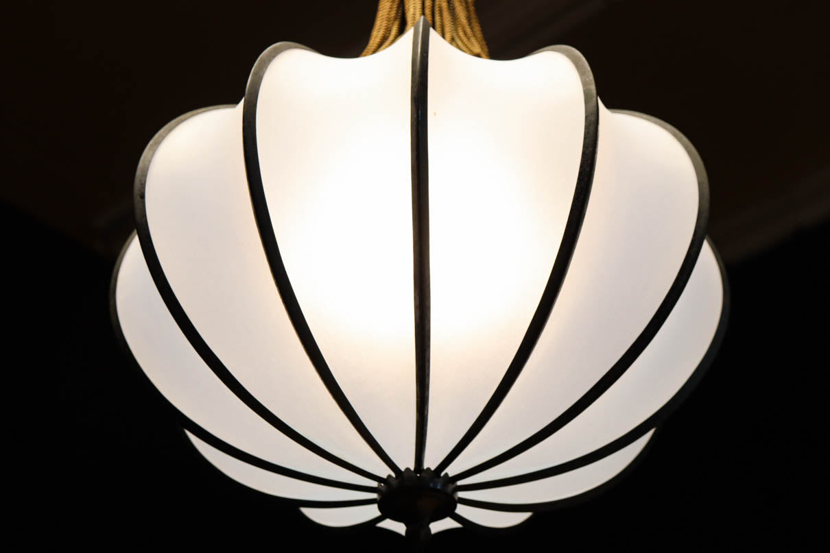 和の趣き溢れる鬼灯(ほおずき)型の房付き電笠 DC8192 – 古福庵