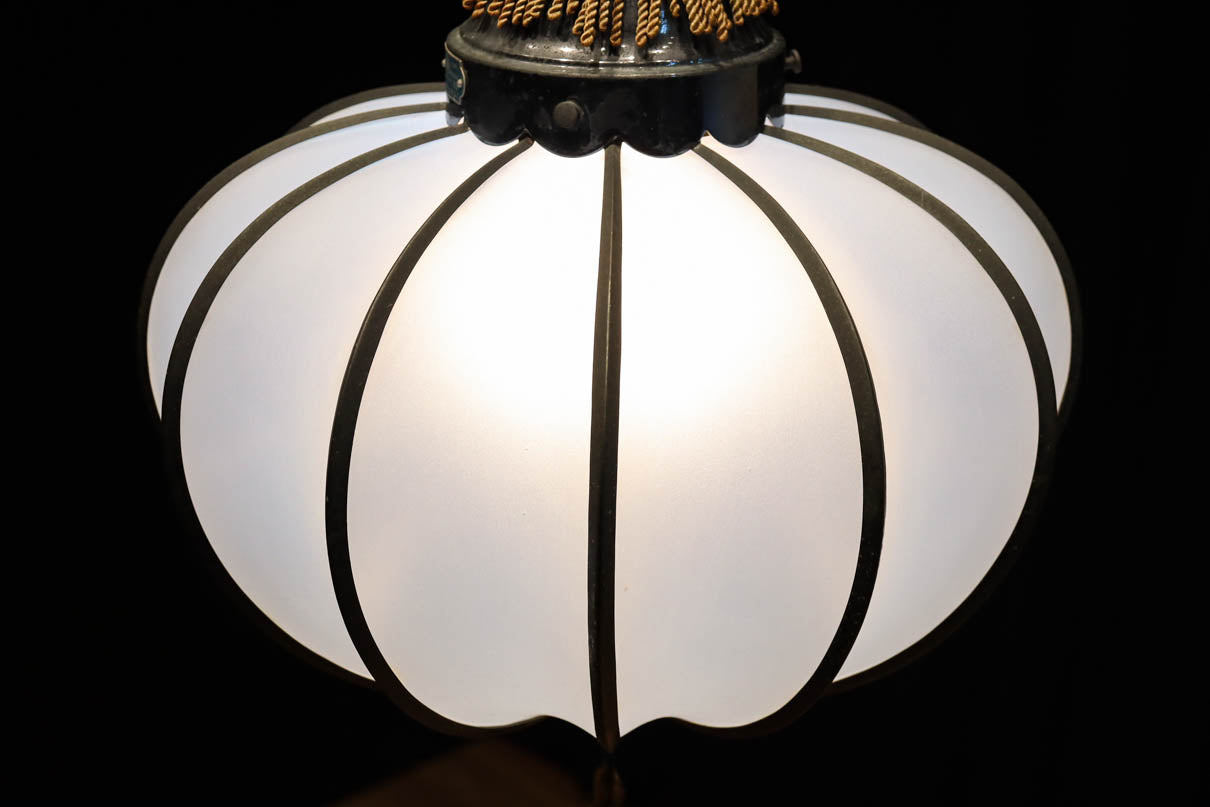 緑の電笠：当時もの 和の趣き溢れる鬼灯(ほおずき)型の房付き電笠 DC8192 – 古福庵