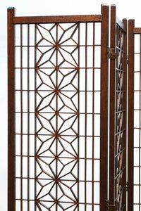 麻の葉組子の帯装飾が華やかな四つ折り衝立　DC8195