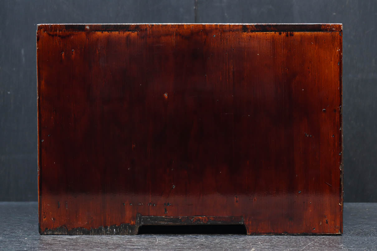 時代を重ねた風合いが趣き深い小引き出し　DC8200