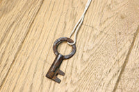 時代を重ねた風合いが趣き深い小引き出し　DC8200