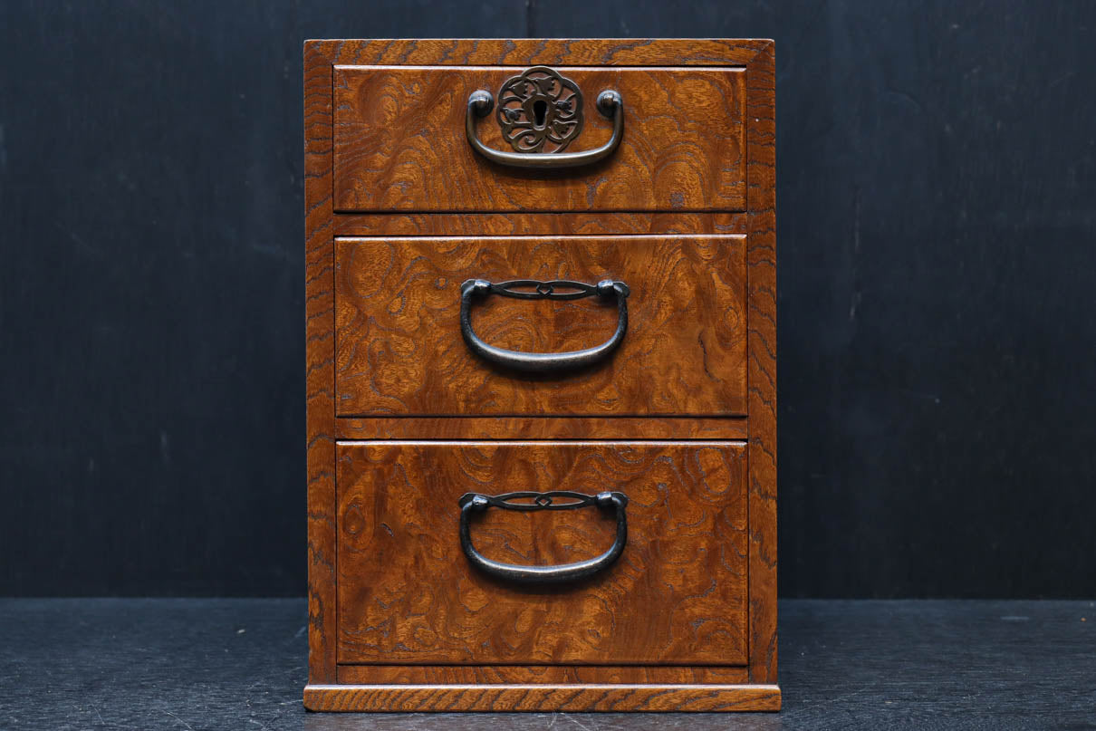 自然の温かみある風合いが上品な小引き出し　DC8201