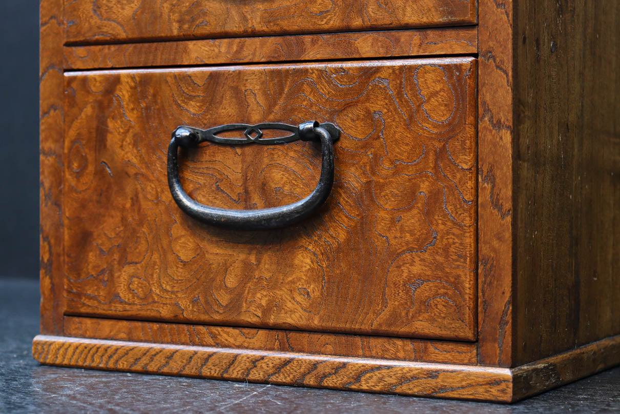 自然の温かみある風合いが上品な小引き出し　DC8201