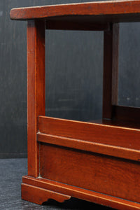 表情豊かな杢目を魅せる縦長の引き出し付き置台　DC8202