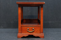 表情豊かな杢目を魅せる縦長の引き出し付き置台　DC8202