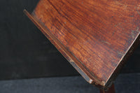 時代を重ねた味わいある風合いの書見台　DC8204