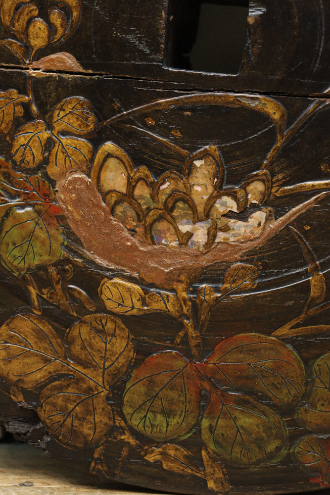 趣きある蒔絵が華を添える大きな車輪　DC8206