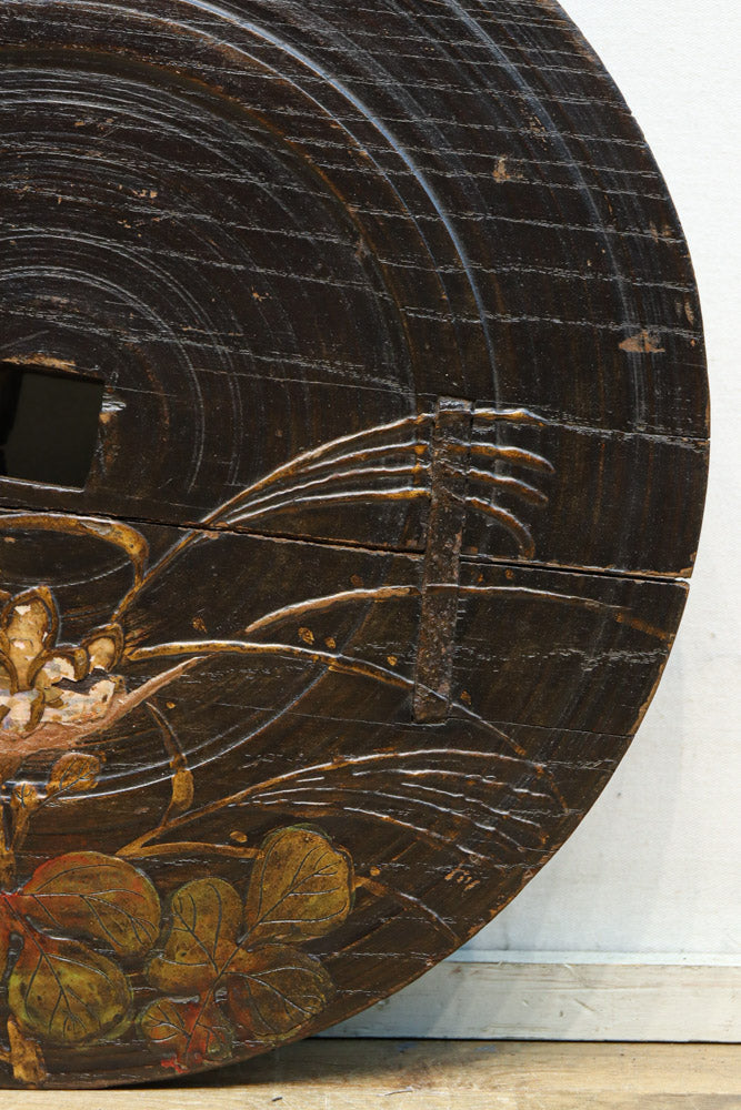 趣きある蒔絵が華を添える大きな車輪　DC8206