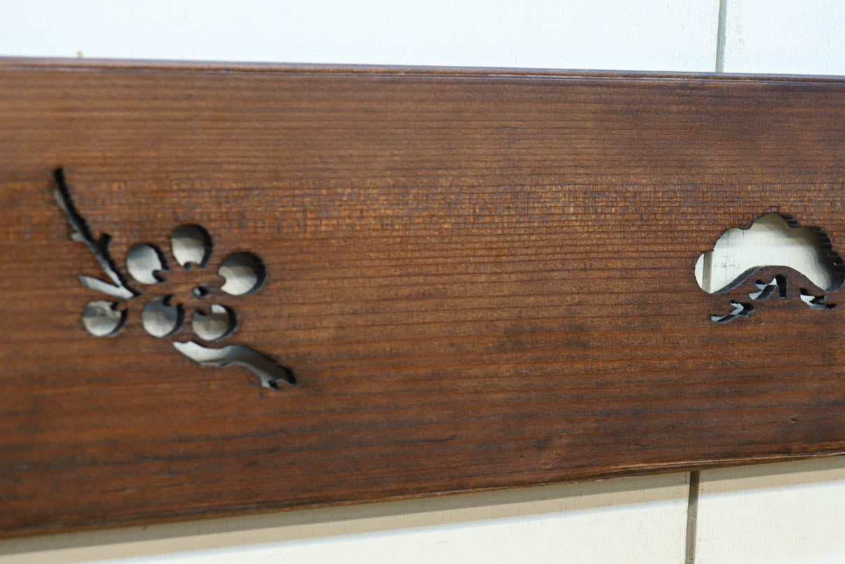 シンプルな松竹梅の絵柄が浮かぶ透かし板　DC8214