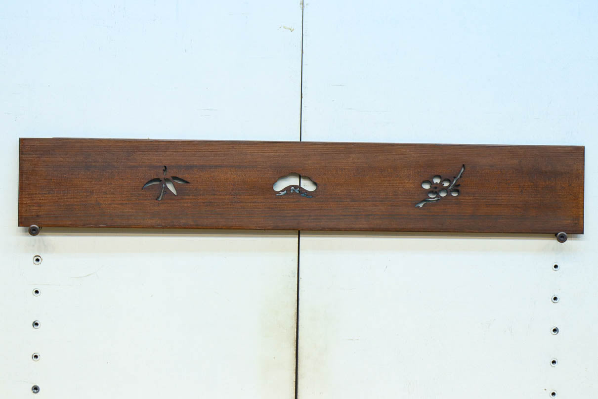 シンプルな松竹梅の絵柄が浮かぶ透かし板　DC8214