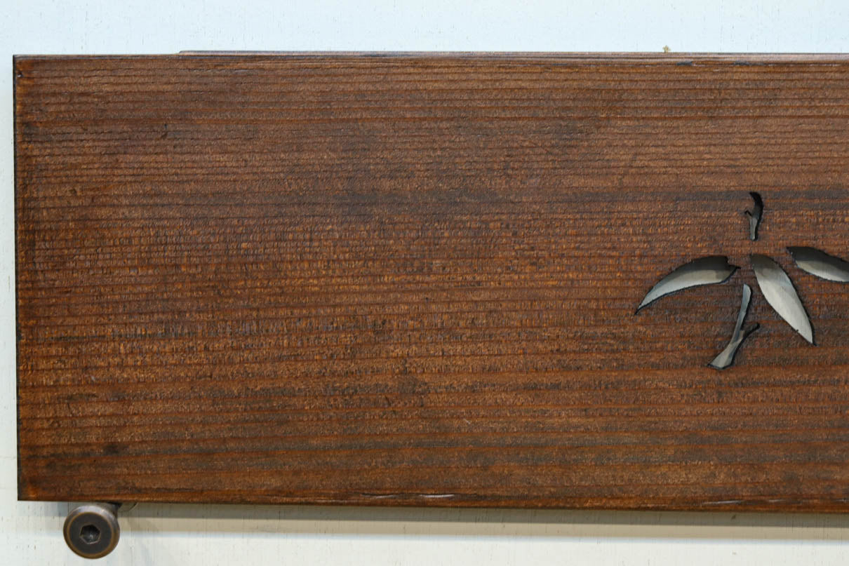 シンプルな松竹梅の絵柄が浮かぶ透かし板　DC8214