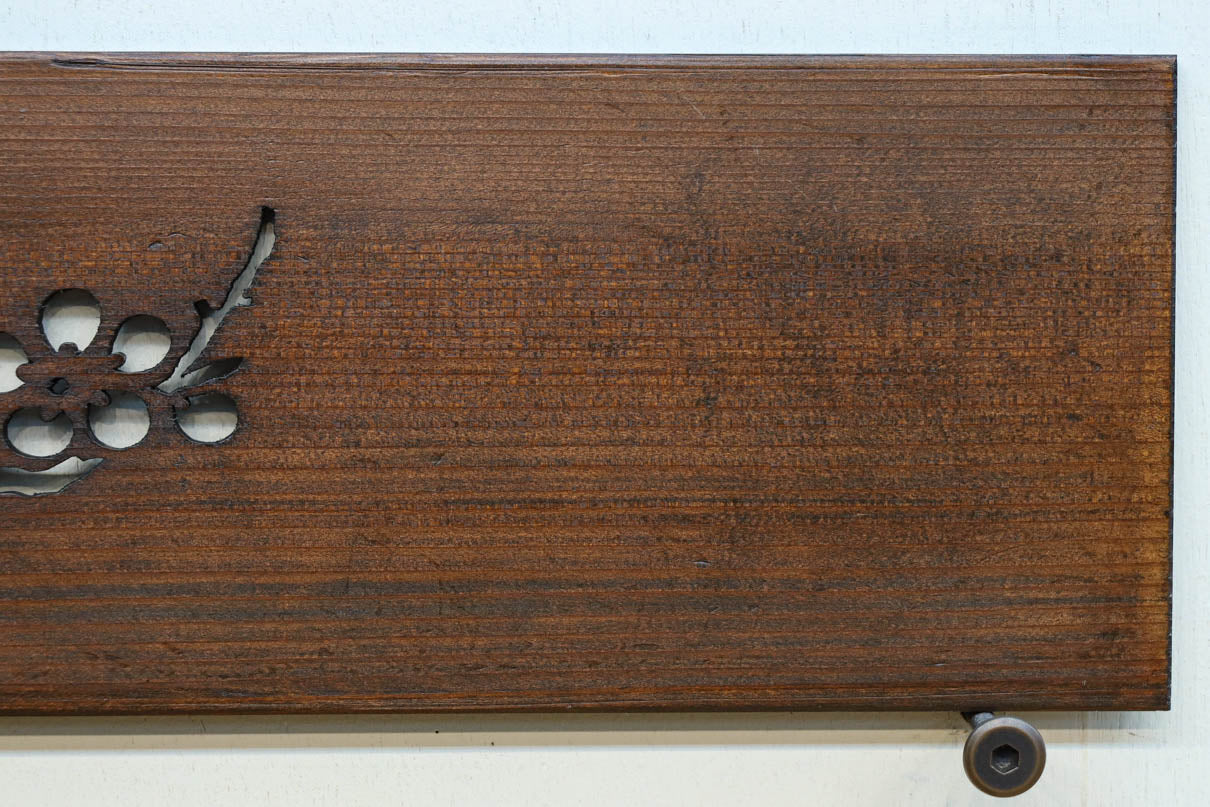 シンプルな松竹梅の絵柄が浮かぶ透かし板　DC8214