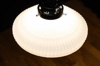 レースの様なプレス模様が可愛らしい電笠　DC8217