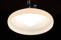 レースの様なプレス模様が可愛らしい電笠　DC8217