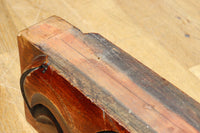 シンメトリーの彫刻柄が大正浪漫漂う艶色の綺麗な梁　DC8222