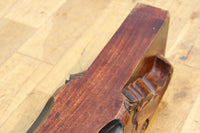 シンメトリーの彫刻柄が大正浪漫漂う艶色の綺麗な梁　DC8222