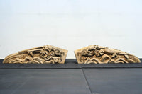 龍へと昇華する鯉の滝昇りを描いた立体彫刻が素晴らしい梁飾り　DC8223ab　在庫(a:1 b:1)枚