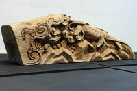 龍へと昇華する鯉の滝昇りを描いた立体彫刻が素晴らしい梁飾り　DC8223ab　在庫(a:1 b:1)枚