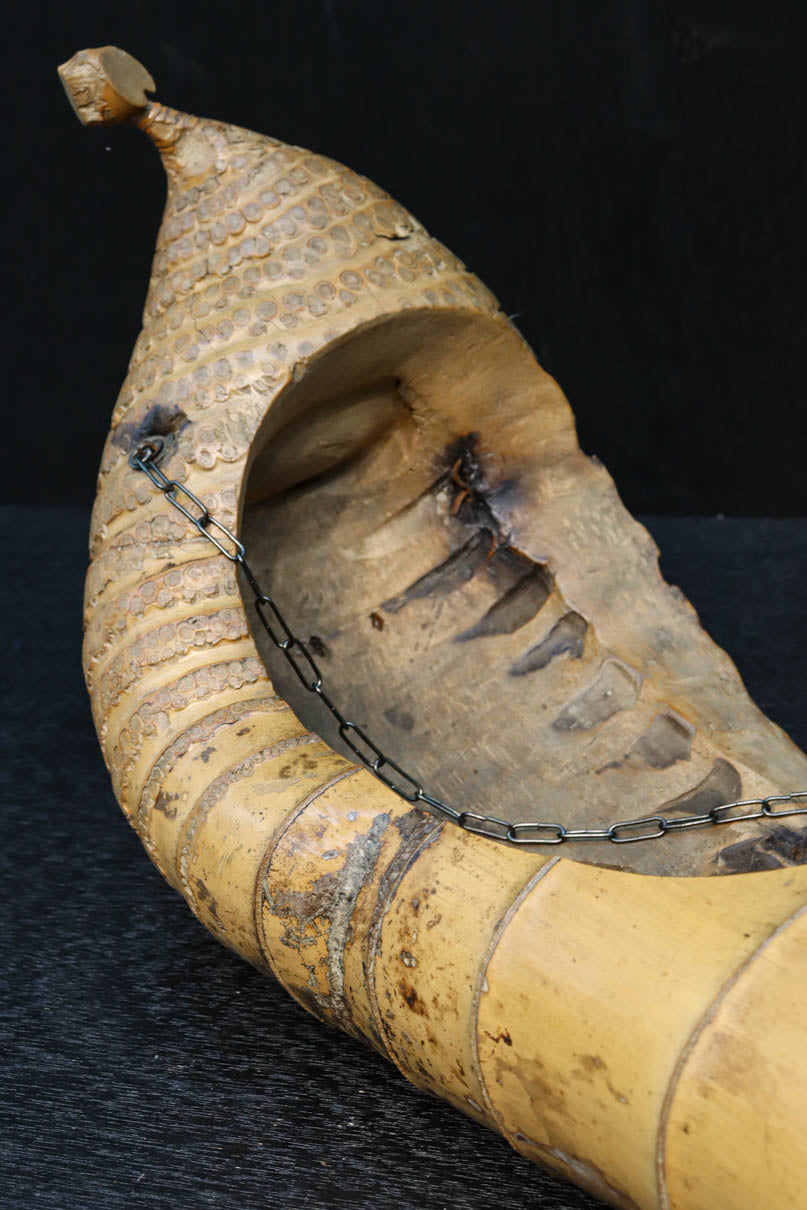 自然な竹の風合いある吊るし花器　DC8224