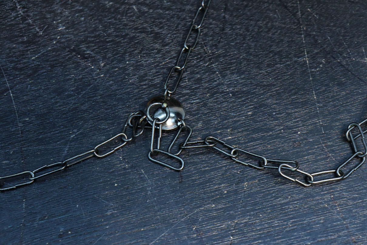 自然な竹の風合いある吊るし花器　DC8224