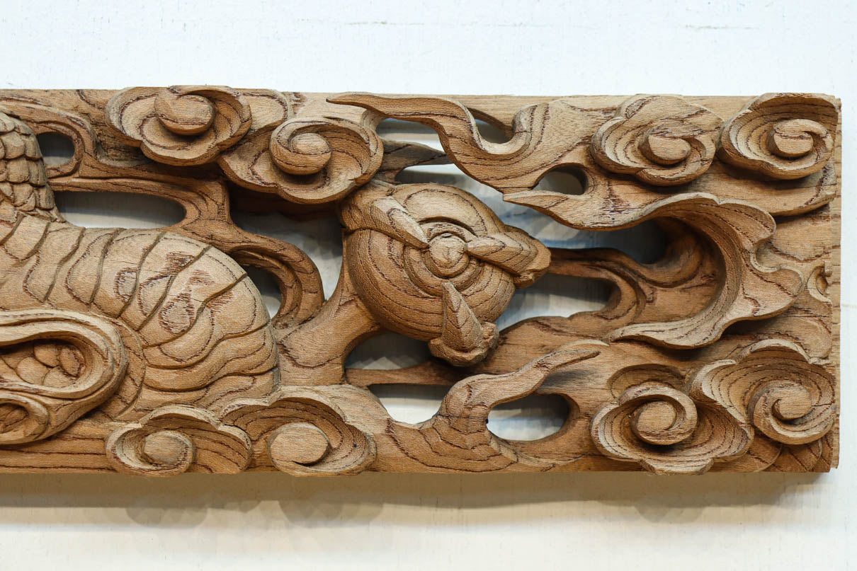 貫禄ある2頭の龍の立体感溢れるけやき彫刻飾り　DC8226