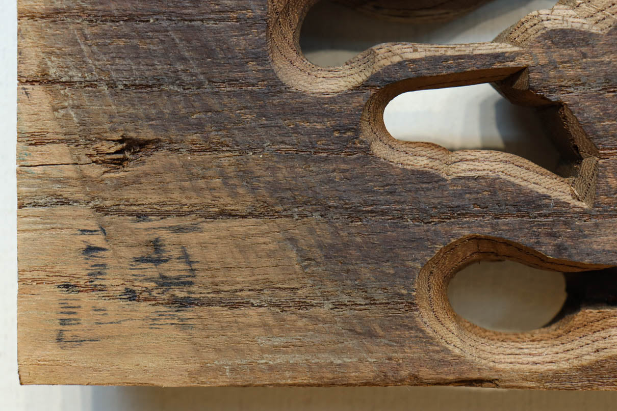 貫禄ある2頭の龍の立体感溢れるけやき彫刻飾り　DC8226