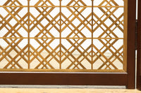 木枠内に幾何学模様をびっしり組み凛とした眺めの2つ折り衝立　DC8231