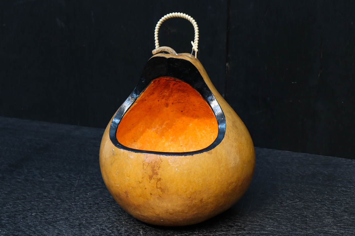 丸みがあり愛嬌あるふくべ細工のかぼちゃ型炭入れ　DC8237