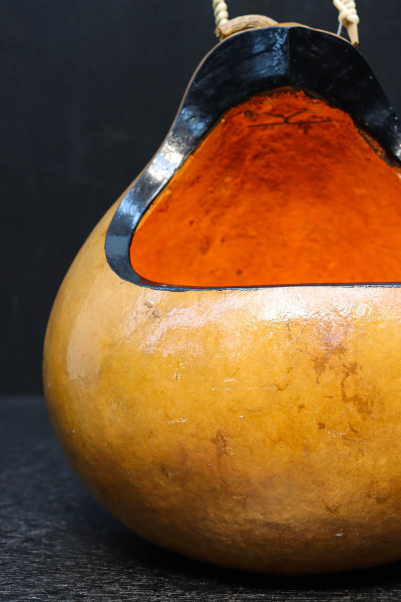 丸みがあり愛嬌あるふくべ細工のかぼちゃ型炭入れ　DC8237