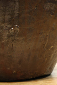 山野草が映えそうな素朴な雰囲気が魅力的な壺　DC8239