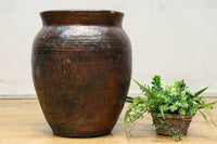 山野草が映えそうな素朴な雰囲気が魅力的な壺　DC8239