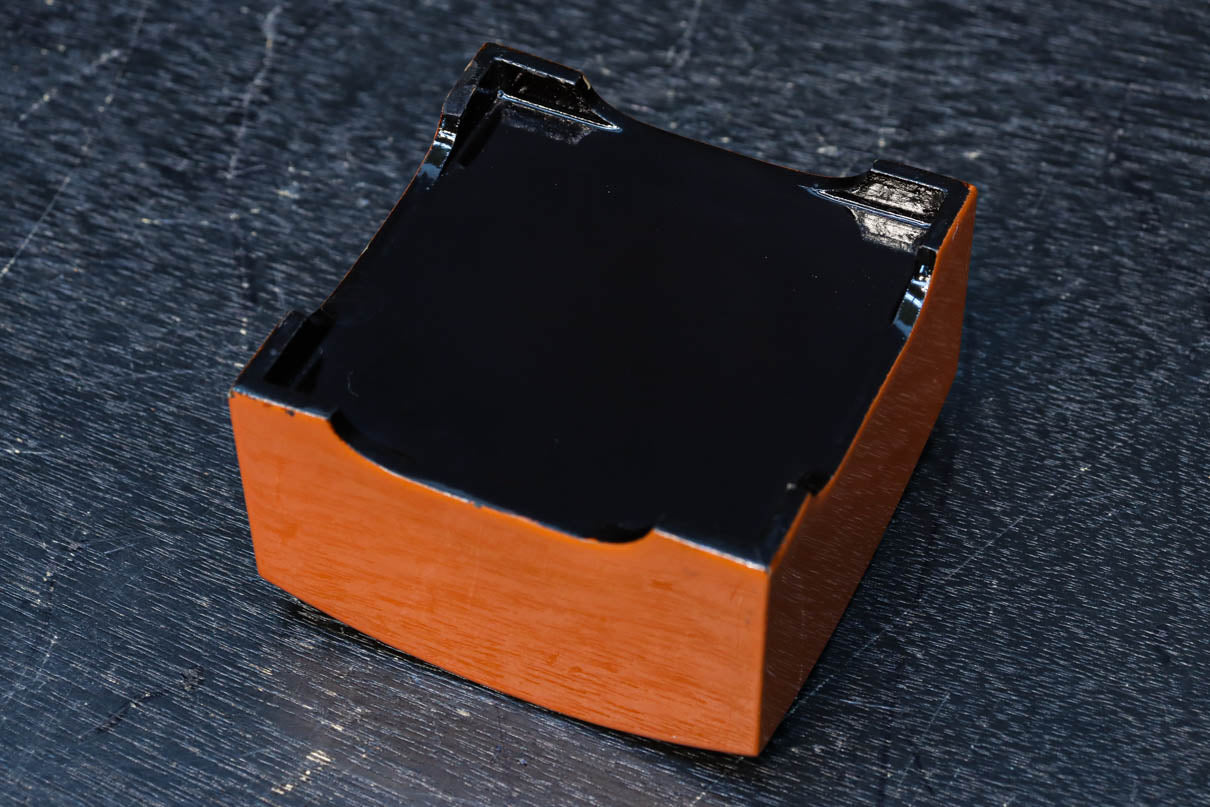 朱漆と金の色彩で華やかな一合マス　DC8243ab　在庫(a:0 b:1)個