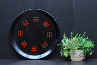 朱柄が映える黒色の丸盆　DC8247