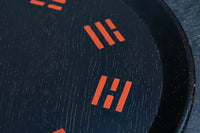 朱柄が映える黒色の丸盆　DC8247