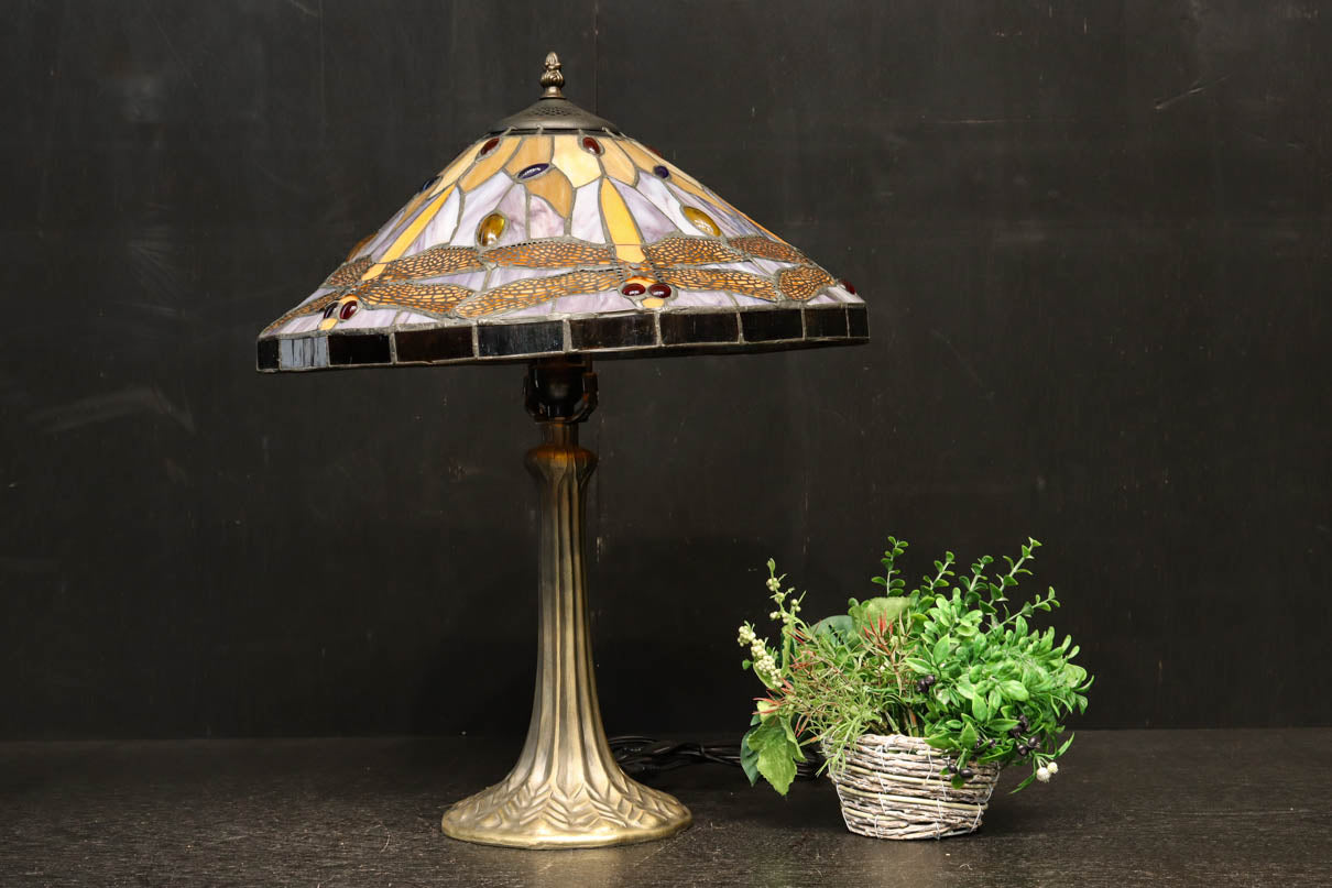 Stained glass desk lamp DC8250