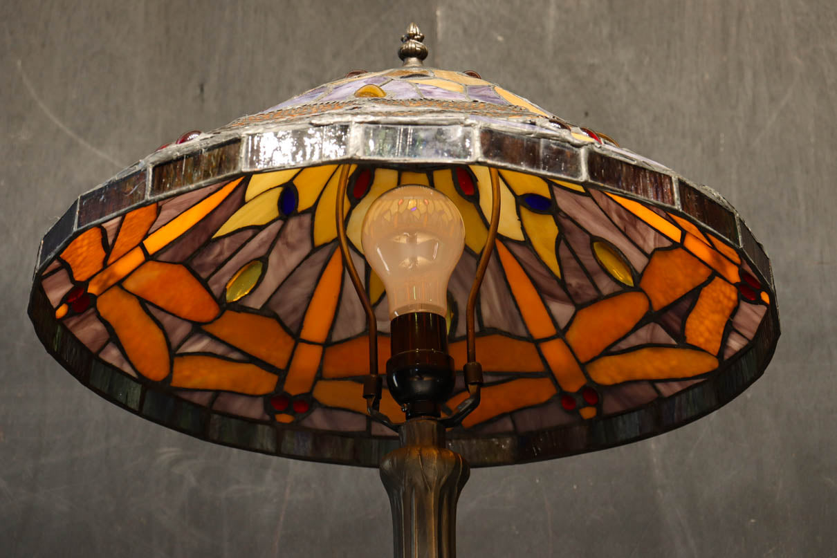 Stained glass desk lamp DC8250