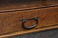 時代を経た味わい深い風合いの置台　DC8251