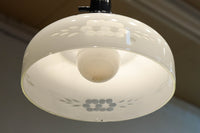 上品な透かし模様が浮かぶ電笠　DC8271