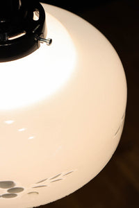 上品な透かし模様が浮かぶ電笠　DC8271