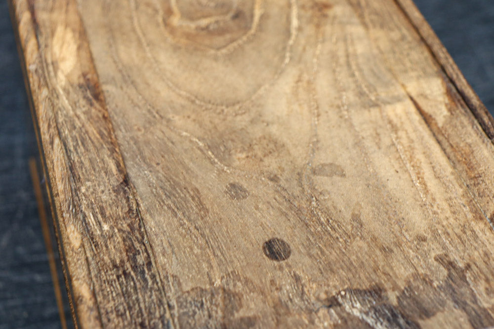 穏やかな流れの杢目で風情溢れる小物入れ　DC8252