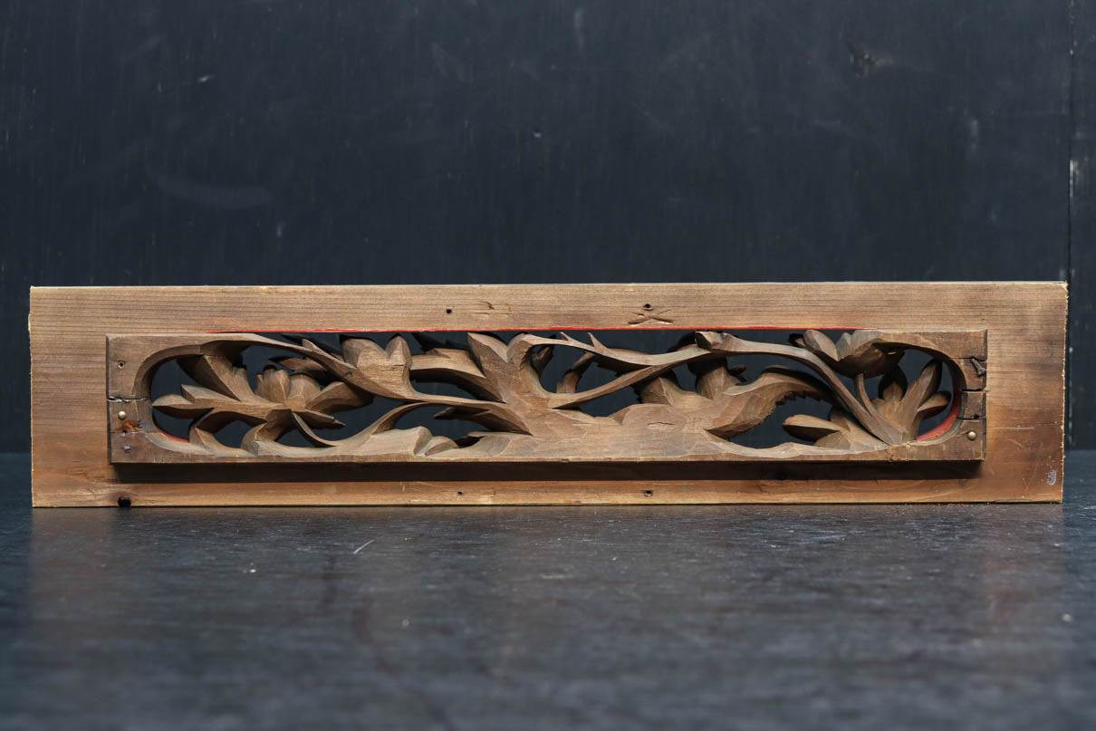 立体感のある彫刻が見栄えのする彫刻飾り　DC8257abc　在庫(a:1 b:1 c:1)個