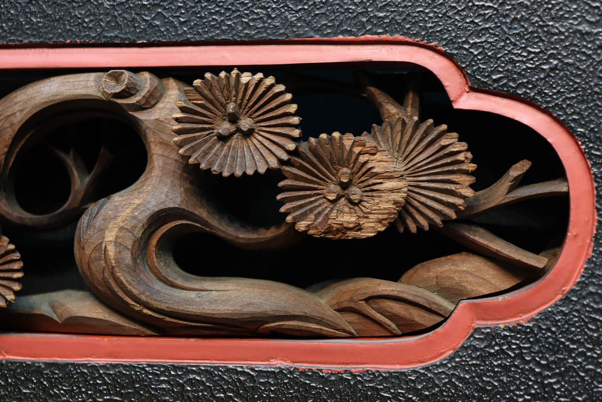 立体感のある彫刻が見栄えのする彫刻飾り　DC8257abc　在庫(a:1 b:1 c:1)個