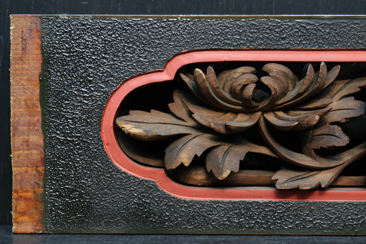 立体感のある彫刻が見栄えのする彫刻飾り　DC8257abc　在庫(a:1 b:1 c:1)個