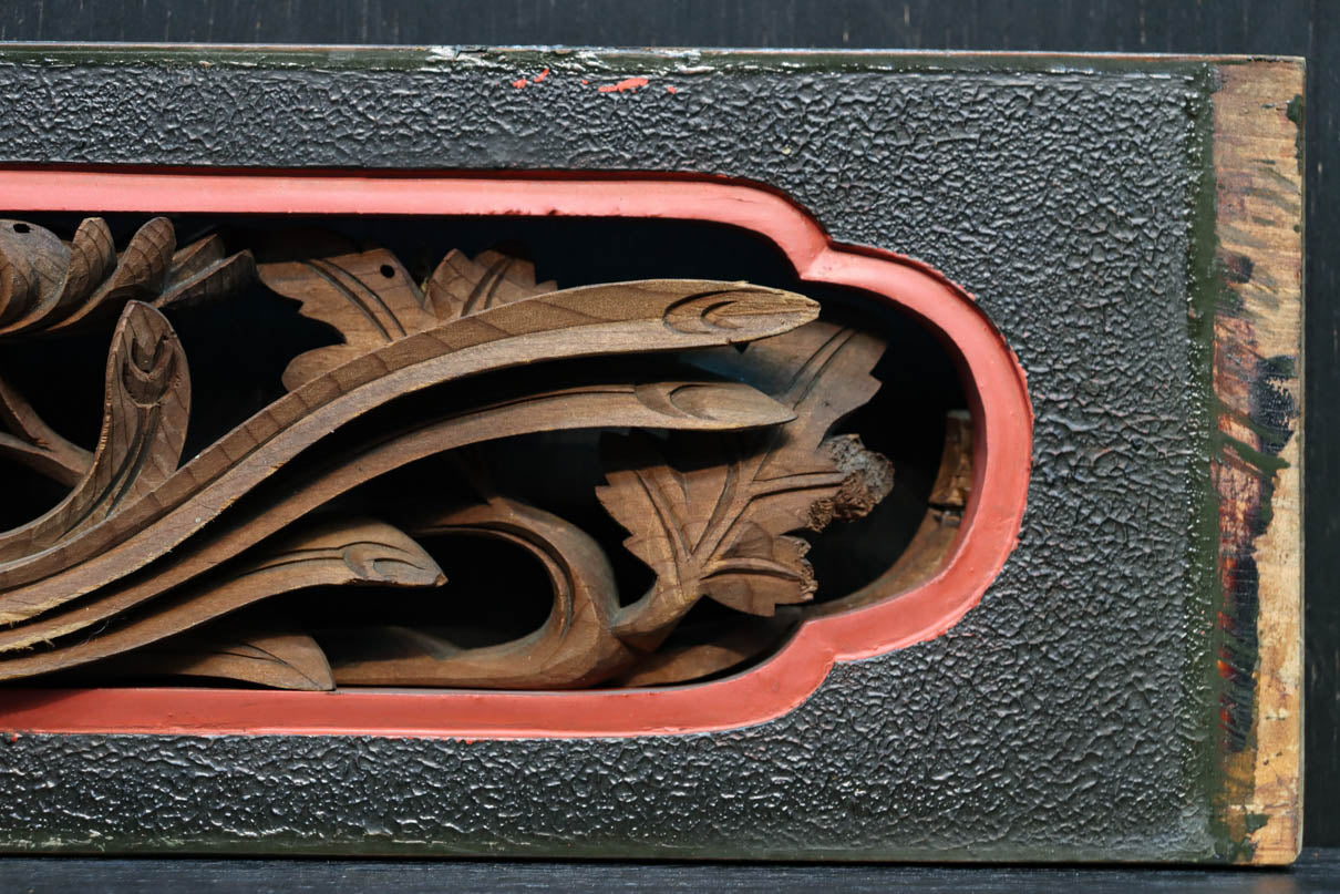 立体感のある彫刻が見栄えのする彫刻飾り　DC8257abc　在庫(a:1 b:1 c:1)個