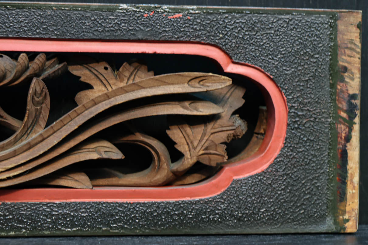 立体感のある彫刻が見栄えのする彫刻飾り　DC8257abc　在庫(a:1 b:1 c:1)個