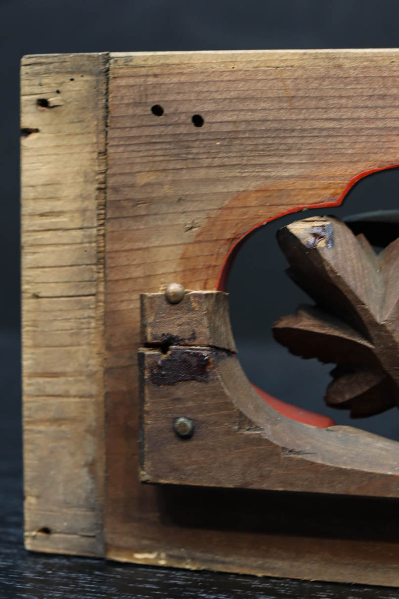 立体感のある彫刻が見栄えのする彫刻飾り　DC8257abc　在庫(a:1 b:1 c:1)個